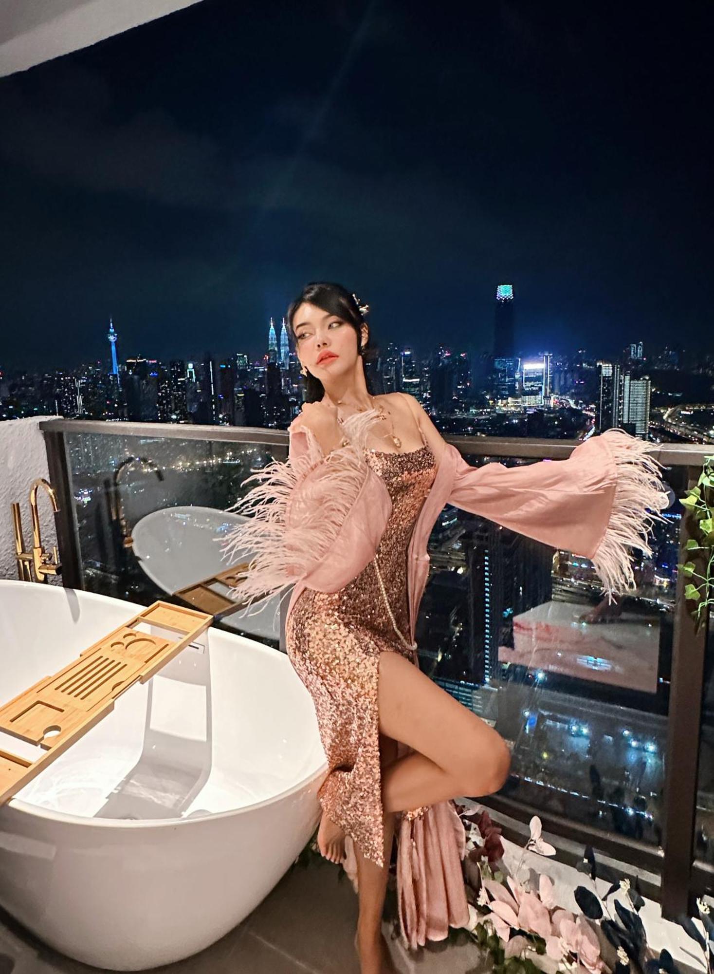 Skyscraper 65 Kl Highest Outdoor Bathtub Luxury Lavish Designer Suite Penthouse Lv65 Κουάλα Λουμπούρ Εξωτερικό φωτογραφία